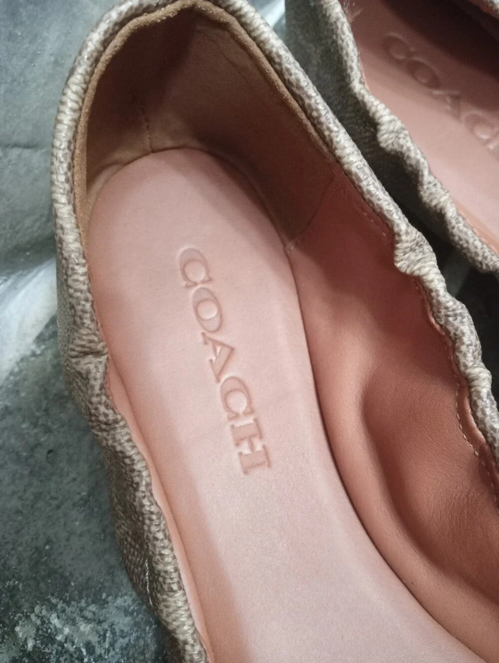 Coach Women's Beige Pink Signature Logo Ballet Flats with Gold Buckle